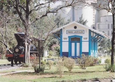 R&eacute;plica - Esta&ccedil;&atilde;o Ferrovi&aacute;ria - Holcim - Pedro Leopoldo / MG